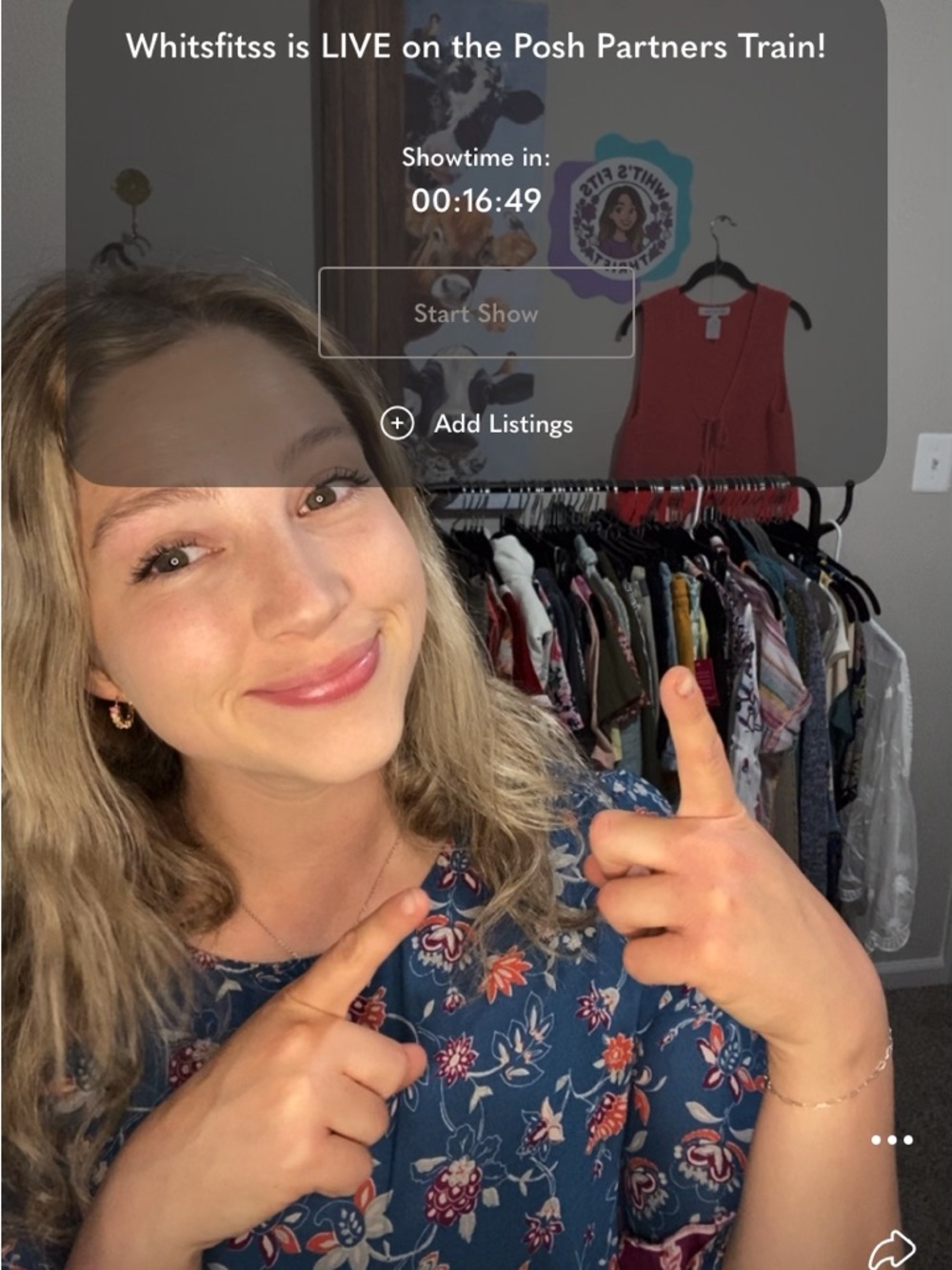 WHITSFITSS IS  LIVE! 🎉🎉 Like this listing to be notified ! Come and chat 💗💗 - Picture 5 of 7